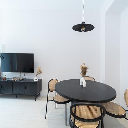 Oslo Apartment มาดริด ภายนอก รูปภาพ